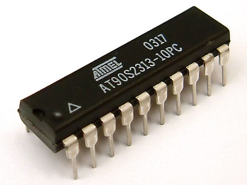[I-00026]AVR 마이크로 컨트롤러 AT90S2313-10PC